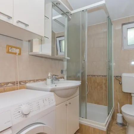 Ana - By Guide Villa