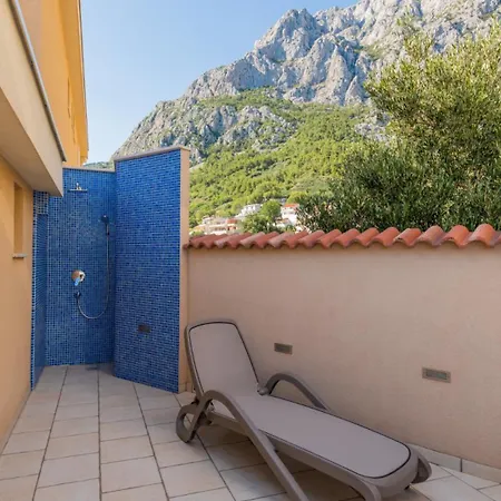 Ana - By Guide Villa Makarska