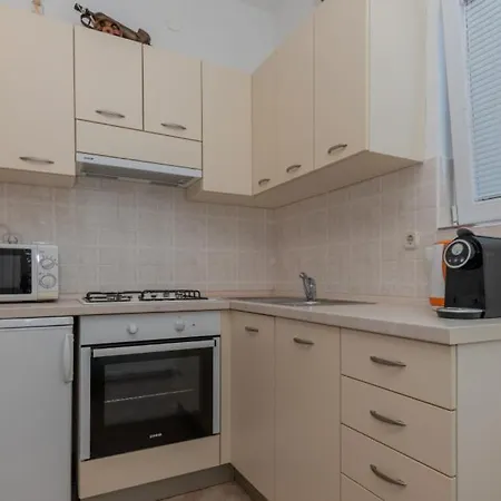 Ana - By Guide Villa