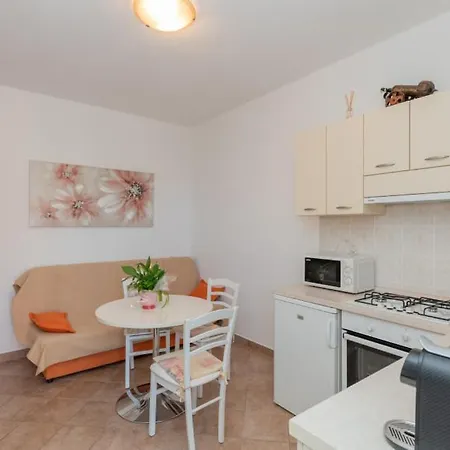 וילה Ana - By Guide