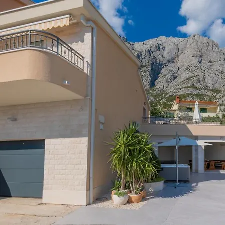 Villa Ana - By Guide *