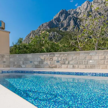Villa Ana - By Guide Makarska