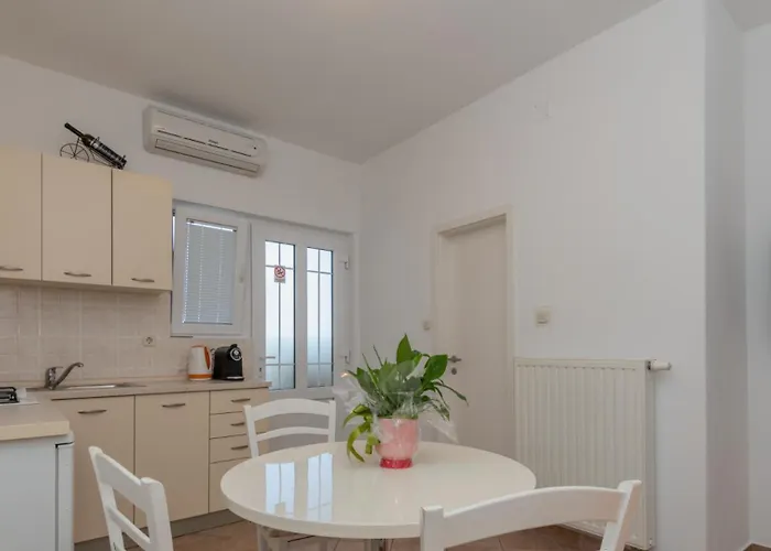 Ana - By Guide Villa